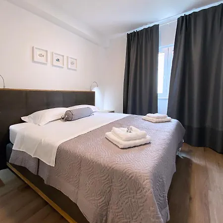 Marisa Hvar 흐바르